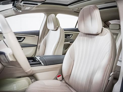 Certified 2023 Mercedes-Benz EQS 450+ Sedan image 11