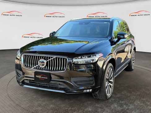 Used 2021 Volvo XC90 T5 Momentum w/ Climate Package AWD/4WD image 1