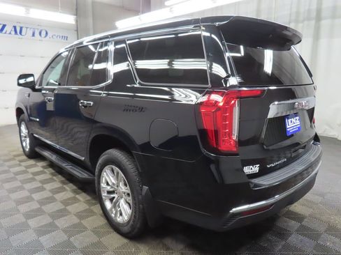 Used 2024 GMC Yukon SLT w/ SLT Luxury Package AWD/4WD image 6
