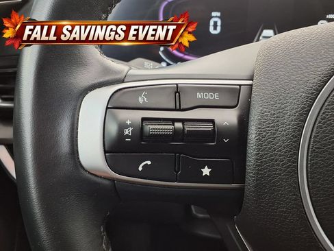 Used 2024 Kia Sportage EX FWD image 18