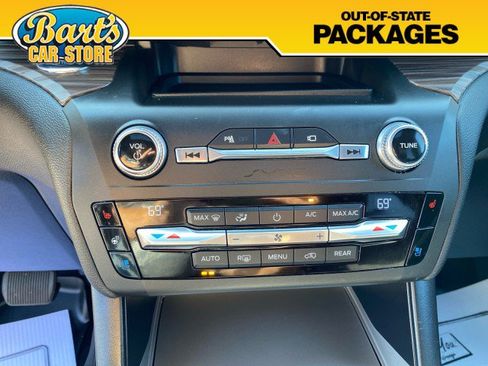 Used 2020 Ford Explorer Limited w/ Class III Trailer Tow Package AWD/4WD image 36