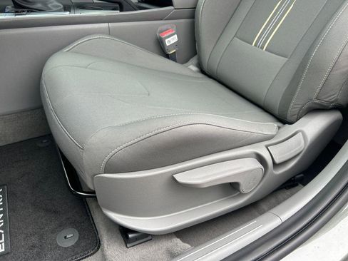 New 2026 Hyundai Elantra Sport FWD image 15
