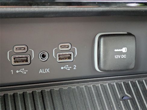 New 2026 Jeep Grand Cherokee Altitude RWD image 25