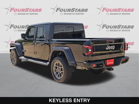 Used 2020 Jeep Gladiator Overland AWD/4WD image 7