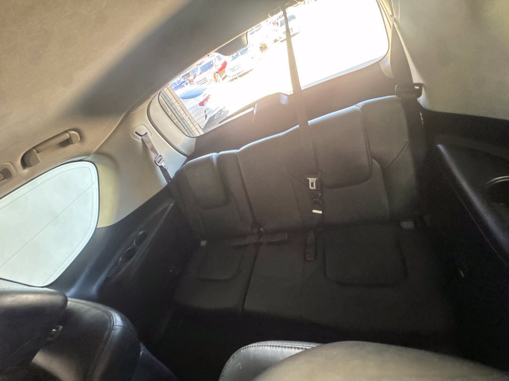 Used 2023 Nissan Armada Platinum w/ Captain's Chairs Package AWD/4WD image 41
