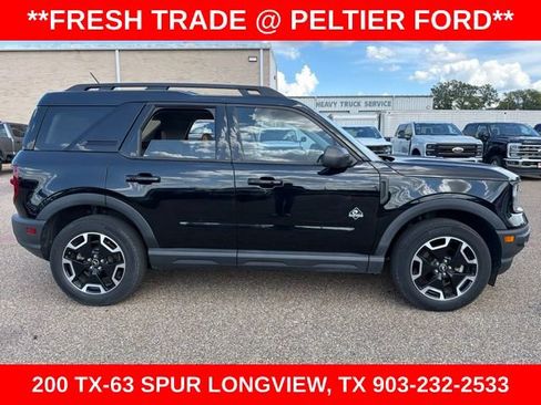 Used 2023 Ford Bronco Sport Outer Banks w/ Tech Package AWD/4WD image 2