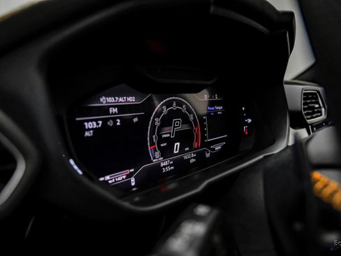 Used 2024 Lamborghini Urus S image 36