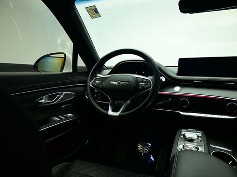 Used 2025 Genesis GV70 3.5T Sport w/ Sport Prestige Package AWD/4WD image 38