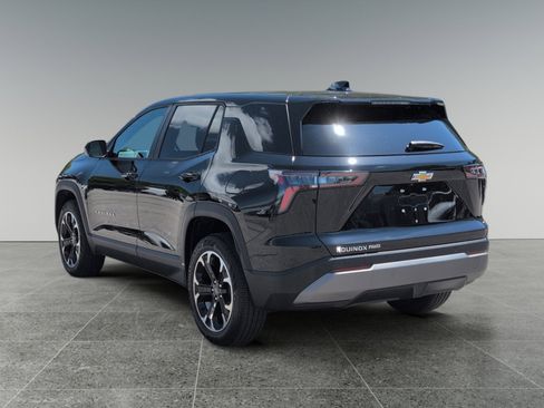 New 2026 Chevrolet Equinox LT AWD/4WD image 3
