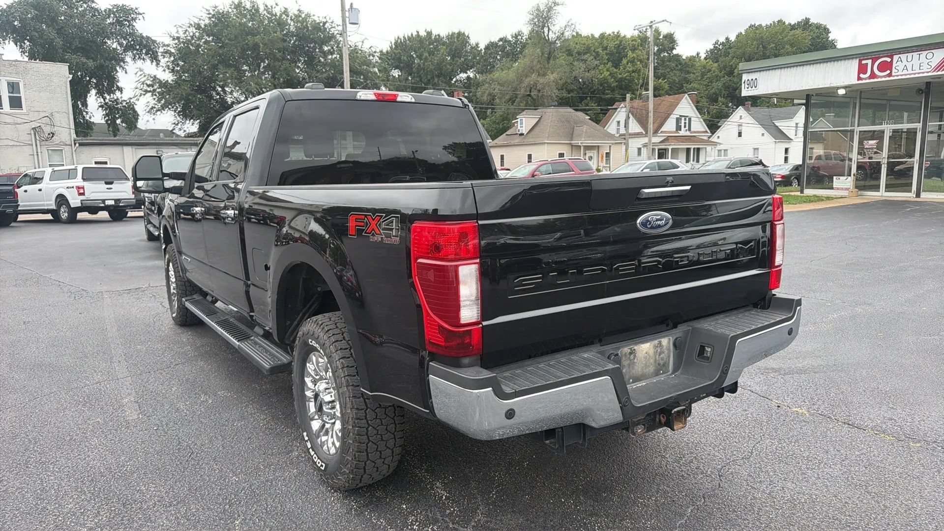 Used 2021 Ford F250 XLT w/ XLT Premium Package AWD/4WD image 7