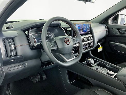 New 2026 Nissan Pathfinder Rock Creek image 9