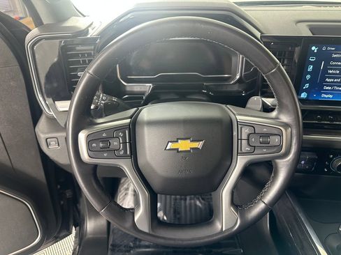 Used 2022 Chevrolet Silverado 1500 LTZ w/ LTZ Convenience Package II AWD/4WD image 22