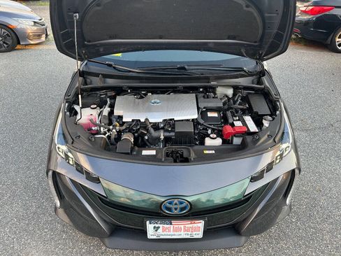 Used 2020 Toyota Prius Prime XLE image 36