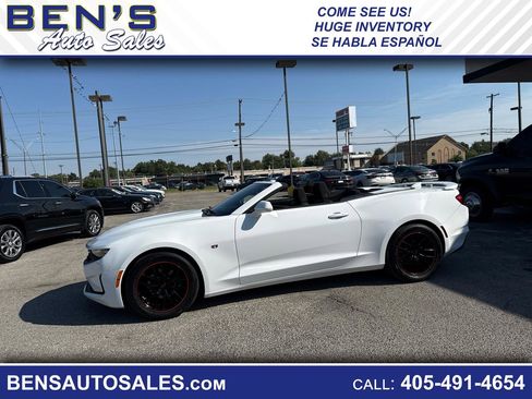 Used 2019 Chevrolet Camaro LT image 1