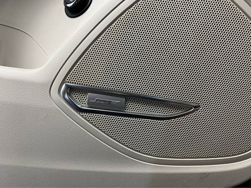 Used 2022 Buick Envision Essence w/ Technology Package I image 21