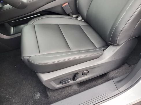 New 2025 Nissan Murano SL image 16