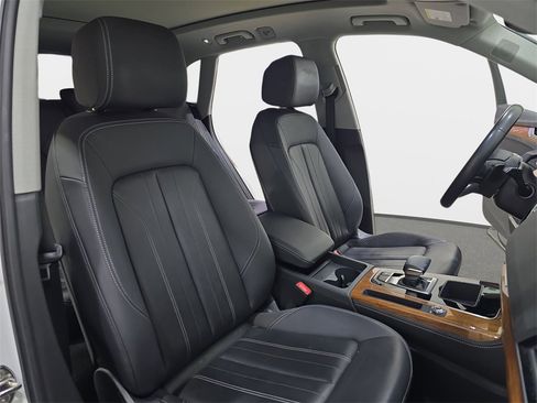 Certified 2023 Audi Q5 2.0T Premium Plus w/ Premium Plus Package image 12