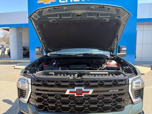 New 2026 Chevrolet Silverado 2500 ZR2 w/ Snow Plow Prep/Camper Package AWD/4WD image 11