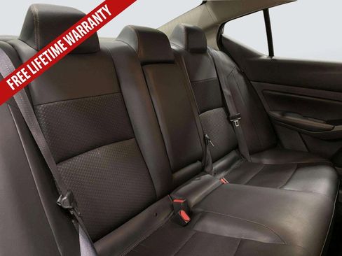 Used 2023 Nissan Altima 2.5 SR AWD/4WD image 29