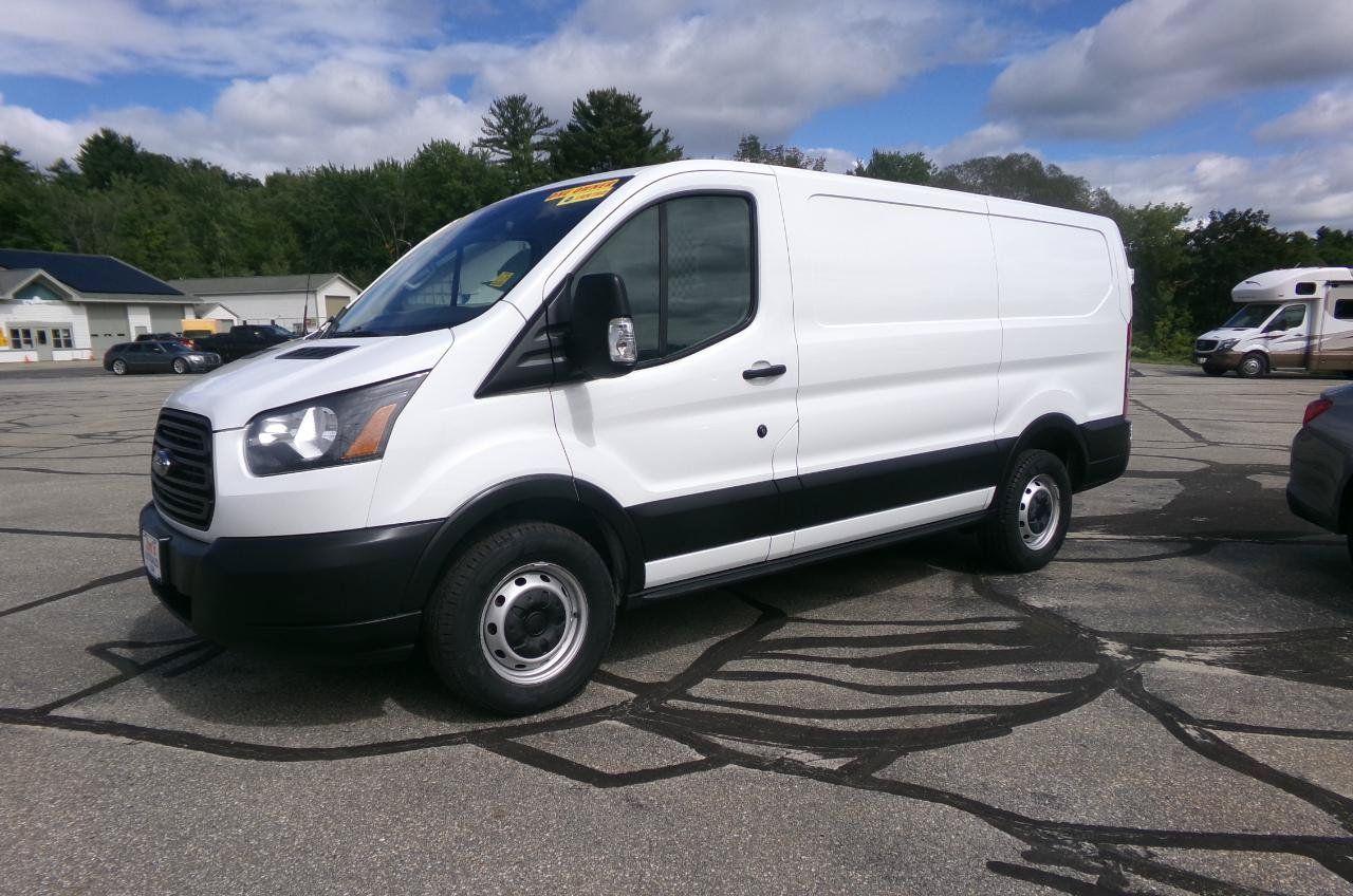 Used 2019 Ford Transit 150 130 Low Roof RWD image 3