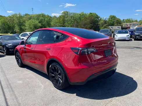 Used 2023 Tesla Model Y Long Range AWD/4WD image 3