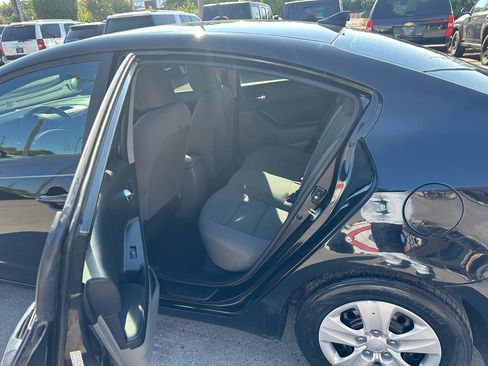 Used 2016 Kia Forte LX FWD image 14