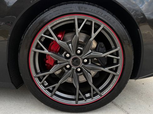 Used 2023 Chevrolet Corvette Stingray Premium Conv w/ Z51 Performance Package image 13