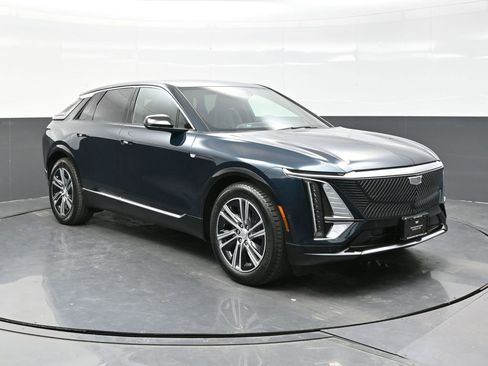 New 2026 Cadillac Lyriq Premium Luxury image 1