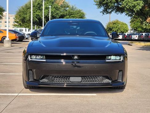 Used 2025 Dodge Charger Daytona Scat Pack w/ Track Pack AWD/4WD image 2