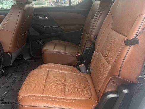 Used 2018 Chevrolet Traverse High Country AWD/4WD image 20