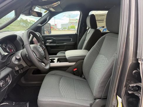 New 2026 RAM 3500 Big Horn AWD/4WD image 18