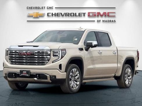 New 2026 GMC Sierra 1500 Denali w/ Denali Reserve Package AWD/4WD image 7