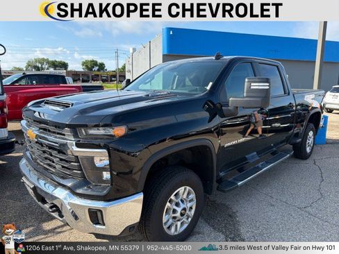 Used 2025 Chevrolet Silverado 2500 LT w/ Convenience Package AWD/4WD image 1