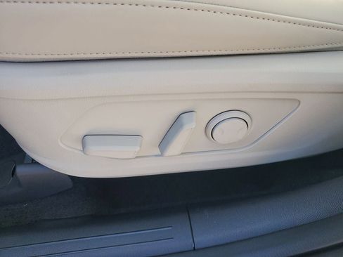 New 2026 Kia Sorento S image 7