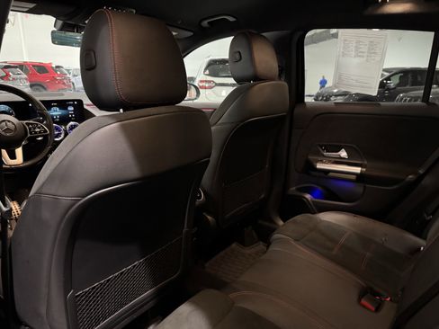 Used 2023 Mercedes-Benz GLA 250 GLA 250 image 33