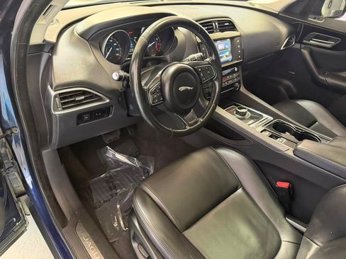 Used 2017 Jaguar F-PACE Premium AWD/4WD image 13