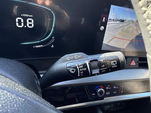 Used 2023 Kia Sportage EX image 30