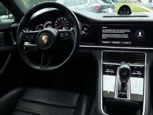 Used 2023 Porsche Panamera Platinum Edition w/ Sportdesign Package RWD image 26