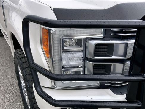 Used 2019 Ford F250 Limited w/ FX4 Off-Road Package AWD/4WD image 27