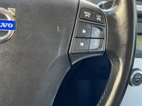Used 2011 Volvo C30 T5 w/ Preferred Pkg FWD image 26