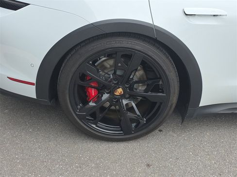 Used 2023 Porsche Taycan 4S image 14