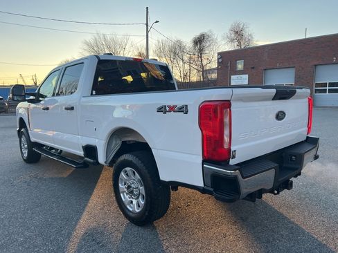 Used 2024 Ford F250 XLT w/ Snow Plow Prep Package image 3