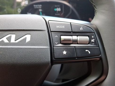 Used 2025 Kia EV6 Light RWD image 18