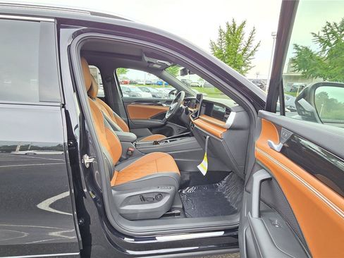 New 2026 Volkswagen Tiguan SEL R-Line AWD/4WD image 29