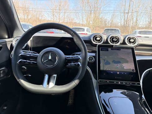 Used 2026 Mercedes-Benz GLC 300 4MATIC image 12