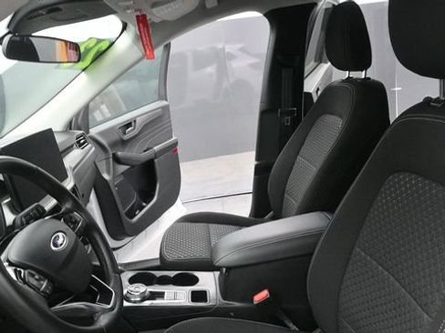 Used 2023 Ford Escape Active w/ Tech Pack #1 AWD/4WD image 19