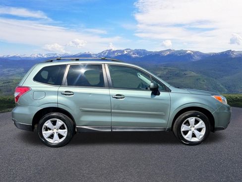 Used 2016 Subaru Forester 2.5i Premium w/ All-Weather Package AWD/4WD image 6