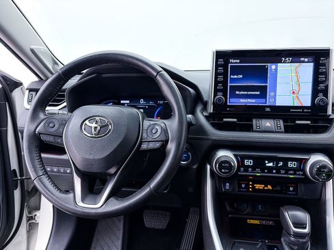 Used 2022 Toyota RAV4 Limited AWD/4WD image 6