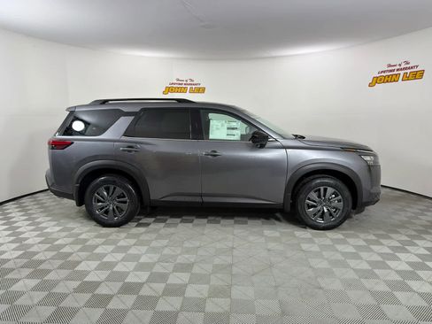 New 2026 Nissan Pathfinder SV w/ SV Premium Package image 7