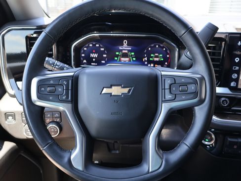 Used 2025 Chevrolet Silverado 3500 LT w/ Safety Package AWD/4WD image 15